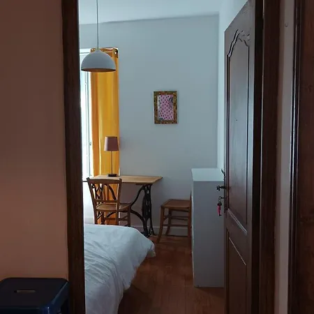 Authentique